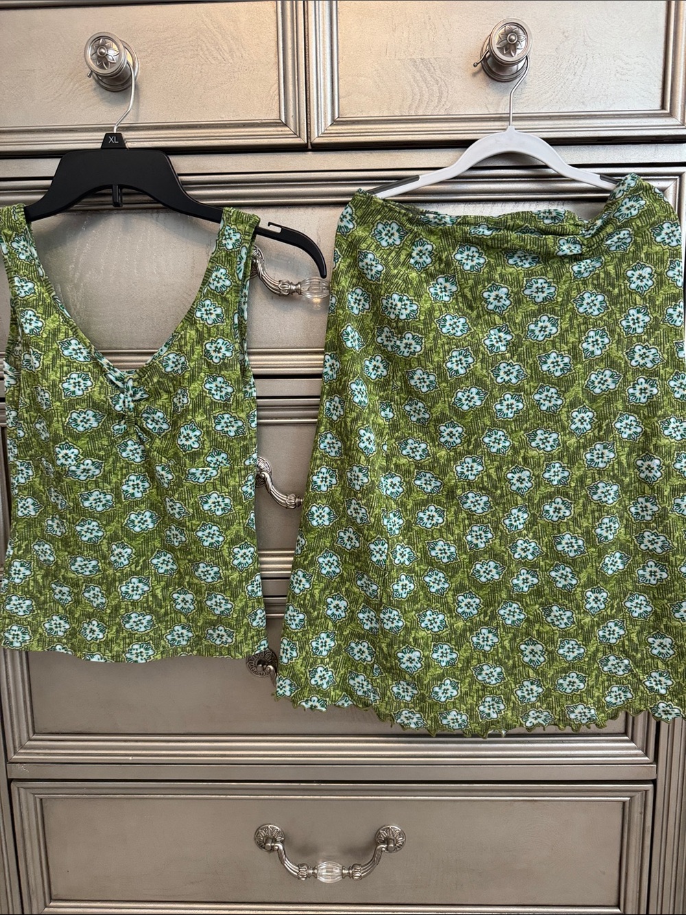 Morgan de Toi Green Floral Two-Piece Skirt Set